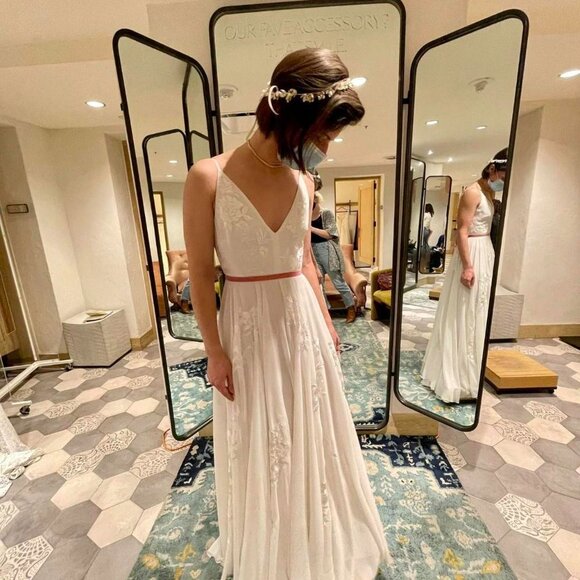 BHLDN BONAIRE GOWN v-neck, embroidered wedding dress - Picture 2 of 6